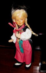9'' BEAUTY BLONDE BRAIDED CELLULOID FACE FELT HANDS EUROPEAN DOLL